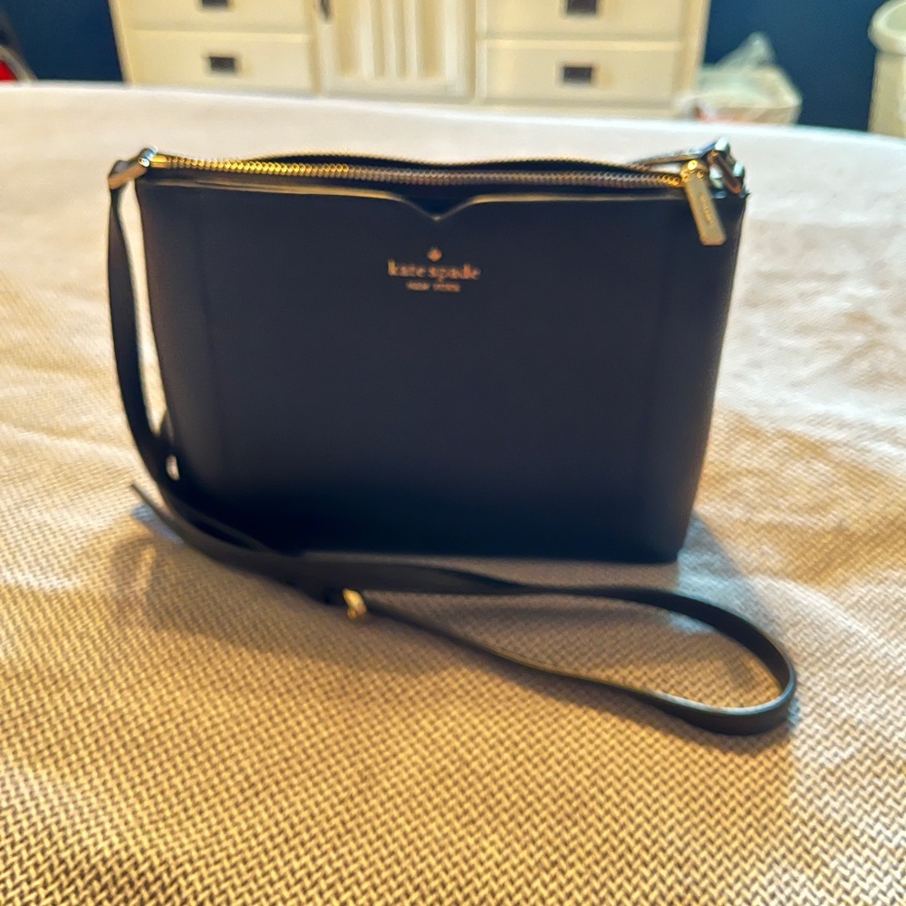 Excellent condition Kate Spade Harlow black crossbody